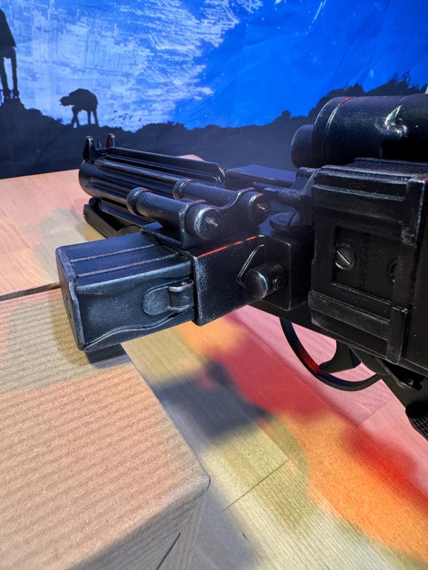 Star Wars Blaster - E-11 Stormtrooper Blaster