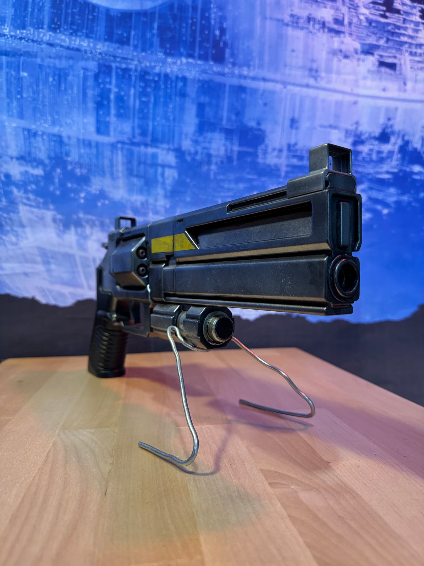 Helldivers II - P4 Senator revolver